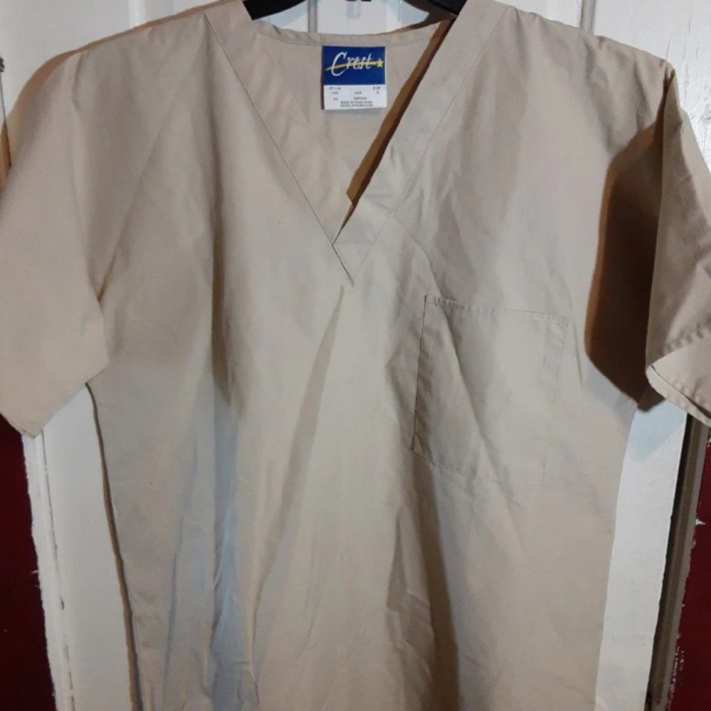 Men's scrub top